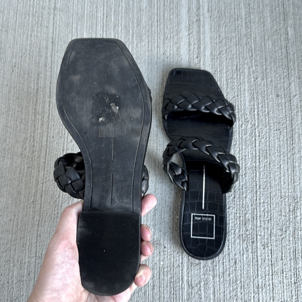 Dolce Vita Indy Sandals - Picture 6 of 8